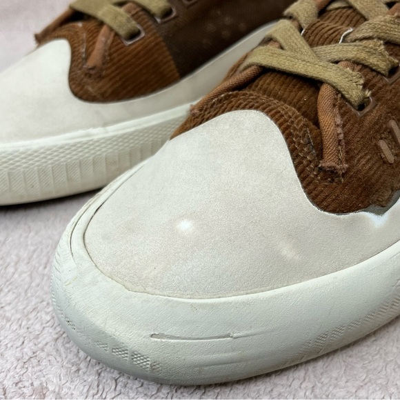 Globe Gillette Corduroy Skate Sneakers-Brown/Ivory-Men’s 9-Casual-Streetwear - Picture 6 of 11